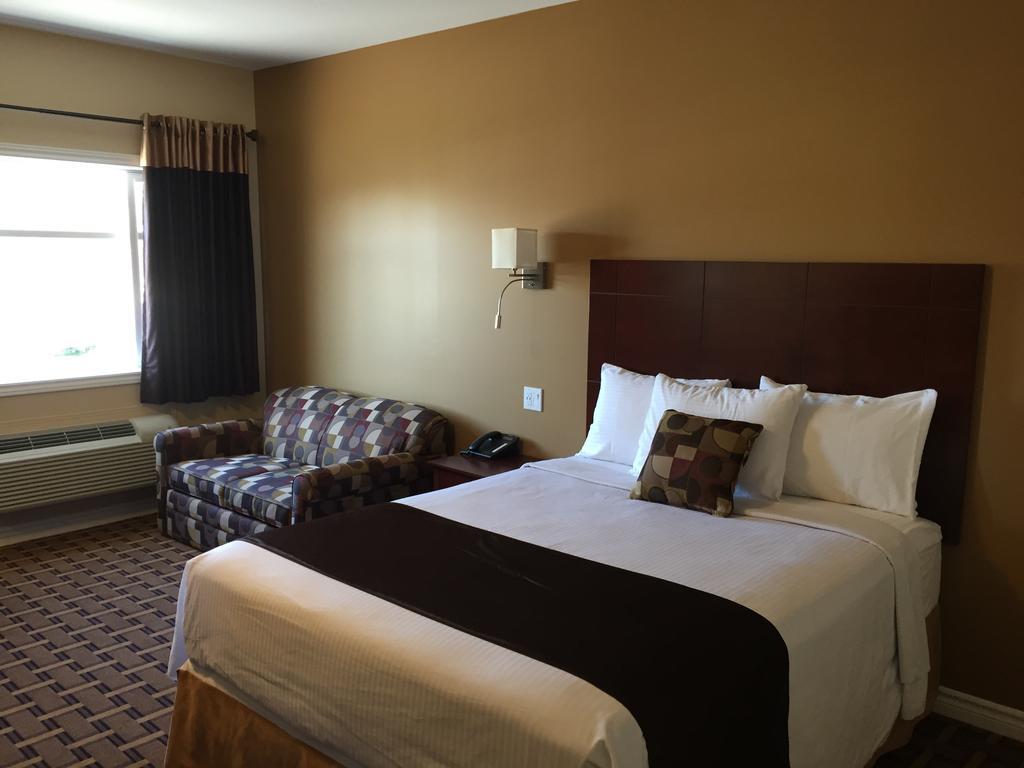Fox Motor Inn Greater Napanee Eksteriør billede